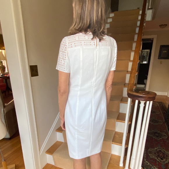 AKRIS PUNTO MID LENGTH LATICE DETAIL WHITE DRESS SIZE 8 - Picture 3 of 11